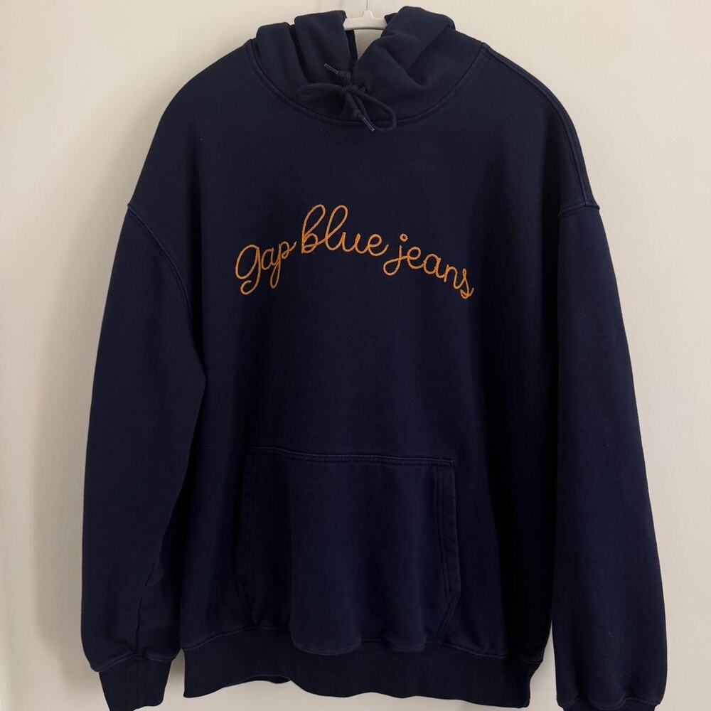 men’s navy GAP with golden “gap blue jeans” cursive sweatshirt hoodie [M, Tall]